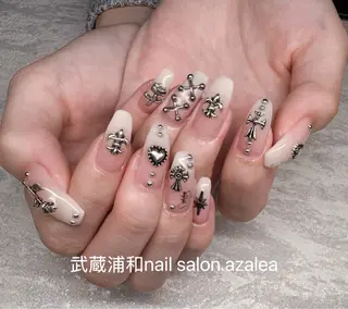 ネイル R inのネイルデザイン