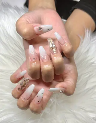 ネイル CHARME 🤎〔RINA〕のネイルデザイン