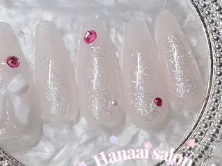 ミディアム Hanaai Salon新宿店のネイルデザイン