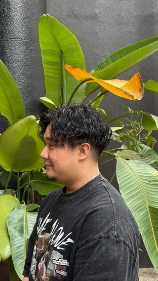 パーマ メンズ 岩内 皓大のヘアスタイル