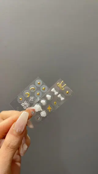 model LUNA BLANCの眉毛・アイブロウイメージ