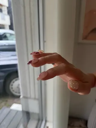 ネイル handsome所属・miura ichikaのネイルデザイン