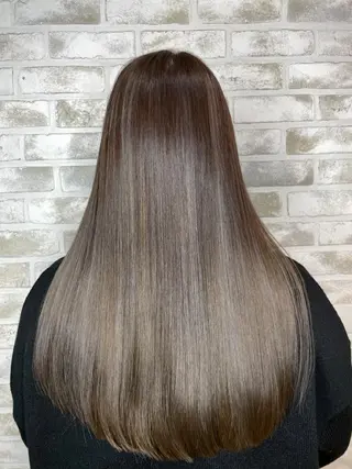 ロング カラー she2.shinjuku所属・takumi Hのヘアスタイル