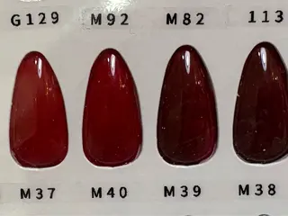 ネイル エルバイノリコ 嶋岡のネイルデザイン