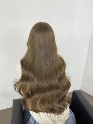 ロング みゆき/透明感カラー /カラー特化のヘアスタイル