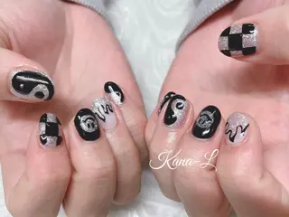 カラー ネイル 芦辺 香奈のネイルデザイン