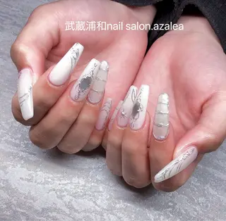 ネイル R inのネイルデザイン