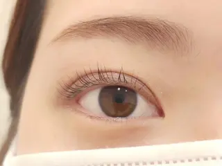 パーマ Fiara 研修所💐のマツエク・マツパデザイン