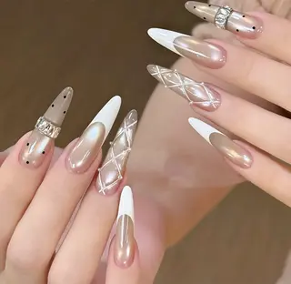 ネイル D-BEAUTY Nailsalonのネイルデザイン