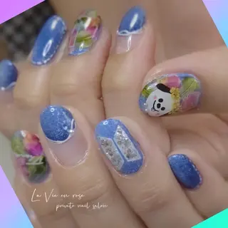 ネイル ラヴィアン ローズのネイルデザイン