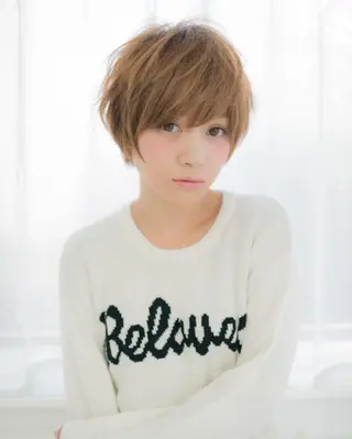 ショート カラー 小濱 秀人のヘアスタイル