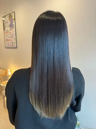 ロング ともか/美髪透明感 カラー/顔周りカットのヘアスタイル