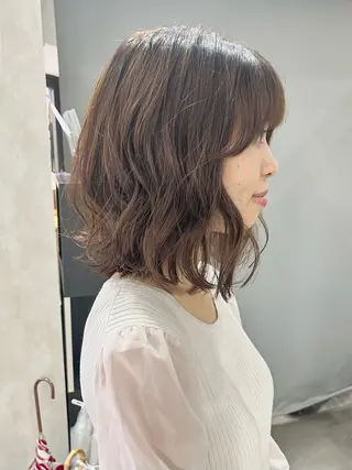セミロング カラー パーマ ヘアアレンジ ボブ｜韓国｜美髪矯正 ｜amika🌙のヘアスタイル