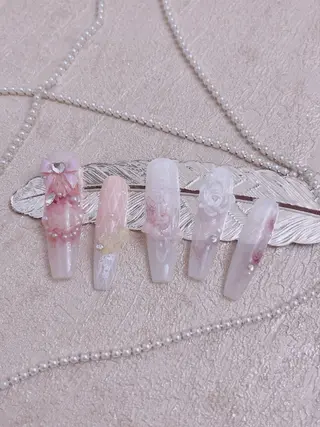 ネイル KARI ネイルサロンのネイルデザイン