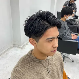 パーマ メンズ 豊崎 佑輔のヘアスタイル