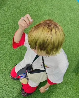 ショート カラー 神田 凜音のヘアスタイル