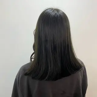 ミディアム カラー Kazaoka Saraのヘアスタイル