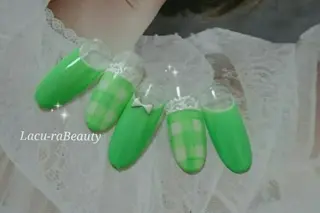 ネイル 小顔と腸の専門店 ラクーラビューティのエステ・リラクイメージ