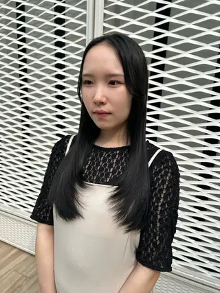 ロング カラー ヘアアレンジ yuka .のヘアスタイル