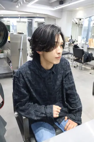 ミディアム パーマ メンズ 曲がる縮毛矯正 LIBER 岩名のヘアスタイル