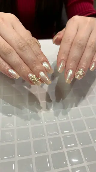 ネイル GO TODAY SHAiRE SALON 表参道colore店所属・emmi nailのネイルデザイン