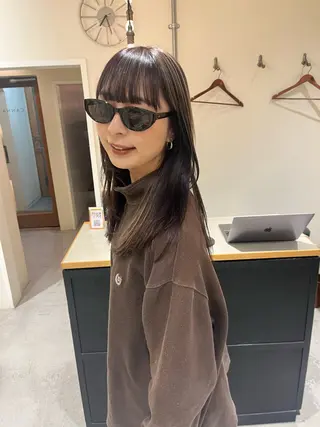 ロング カラー 🦮shiori アイドルオタク🦮のヘアスタイル