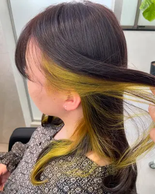 ミディアム 『NIKA』大城 陽介(カラー得意✨)のヘアスタイル