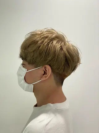 セミロング カラー パーマ ヘアアレンジ ネイル マツエク・マツパ 韓国風ベージュ🤎 赤みなし🌿横浜🤎のヘアスタイル