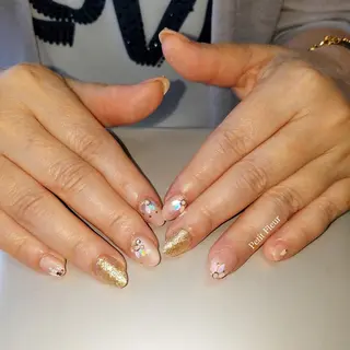 ネイル Petit Fleur所属・青柳 亜梨奈のマツエク・マツパデザイン