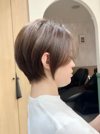 ショート レイヤー/ボブ 高嶋 優のヘアスタイル