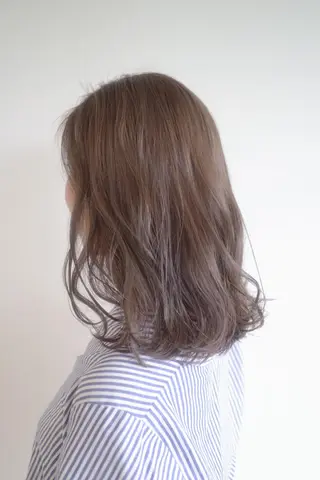 ミディアム etore 矢場町 南沙希のヘアスタイル