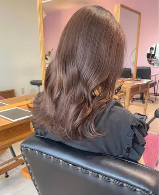 カラー MATTY azusaのヘアスタイル