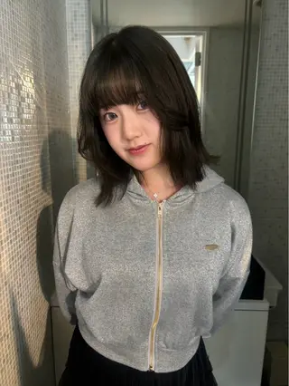 ミディアム カラー ヘアアレンジ ニュアンスカラー🧶 nanacoのヘアスタイル