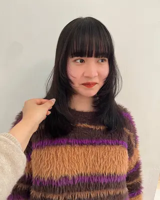 ミディアム カラー オリーブ/縮毛♡ Natsuno🩰のヘアスタイル