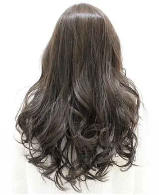 セミロング 所渉/韓国レイヤー /ウルフカットのヘアスタイル