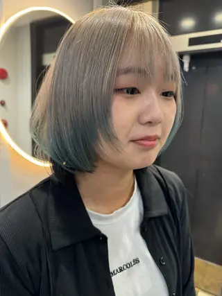 ミディアム カラー dao/ミルクティー /ブラウン/ブロンドのヘアスタイル