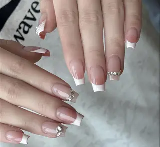 ネイル Pure&Rich Nailのネイルデザイン