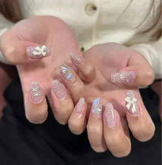 ネイル LAVISH nanamiのネイルデザイン