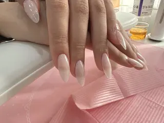 ネイル 長さだし専門店）H‘ami nailsalon新大久保所属・金子 希のネイルデザイン