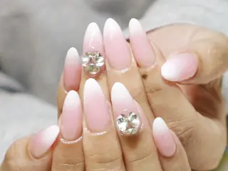 ネイル レイジー スワンのネイルデザイン