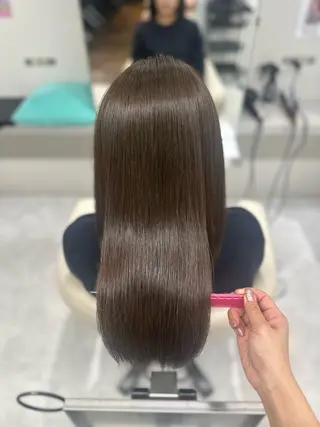 セミロング カラー LeeHorie MIUのヘアスタイル