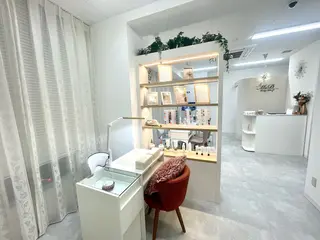 ネイル M&D BeautySalon銀座店所属・M&D 銀座店のネイルデザイン