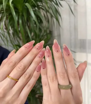 ネイル ラッキーネイルサロン西川口東口店所属・山田 由奈のネイルデザイン