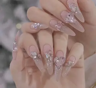 ネイル D-BEAUTY Nailsalonのネイルデザイン