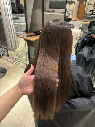 ロング 西田 美侑/カットモデルのヘアスタイル