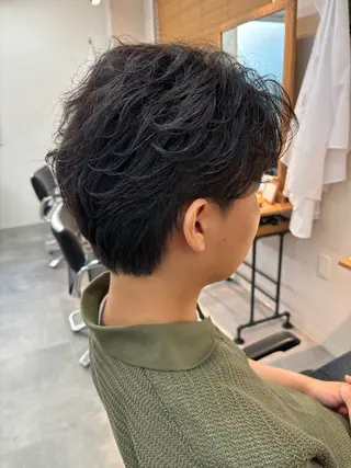 パーマ メンズ フェザーパーマ/韓国 /メンズカット/保立のヘアスタイル