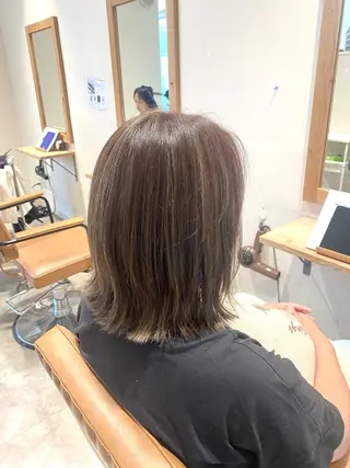 ミディアム ブリーチなしWカラー /酸性ストレート河本のヘアスタイル