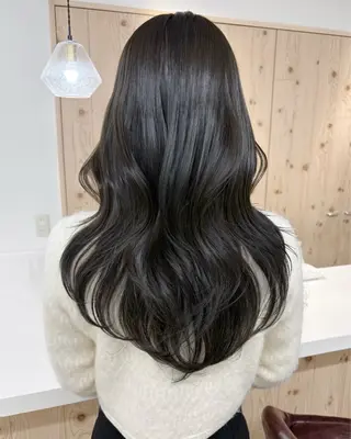 セミロング カラー 新宿/韓国ヘア/ 髪質改善ストレートのヘアスタイル