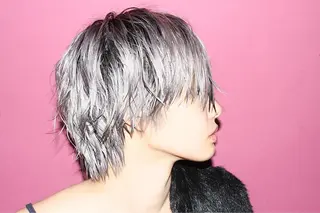 ショート カラー aube ebis所属・恵比寿 内川 賀生のヘアスタイル