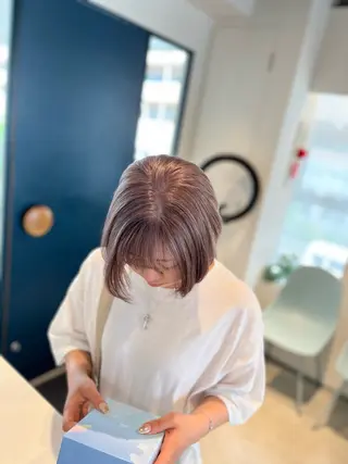 ショート カラー 艶髪ブリーチ/レイヤ ー/竹本幸希のヘアスタイル